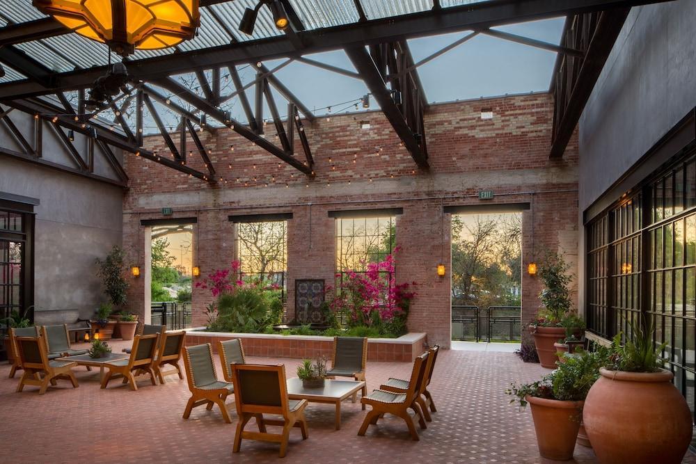 Hotel Emma At Pearl On The Riverwalk 5*