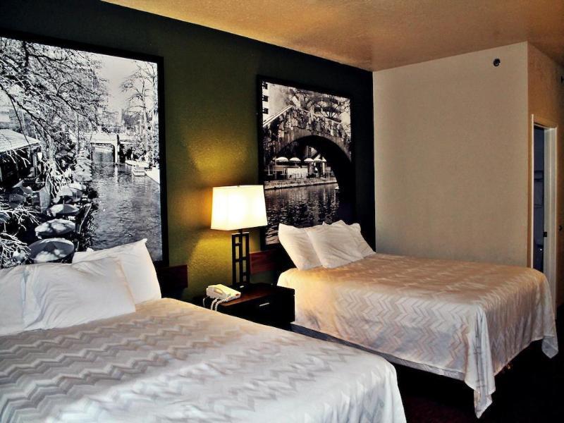 Surestay By Western Airport Hotel 3*