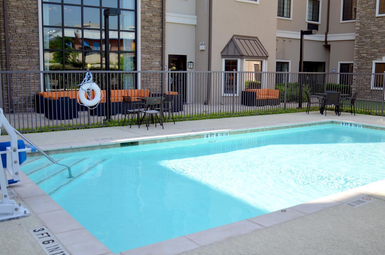 Staybridge Sea World By Ihg Hotel